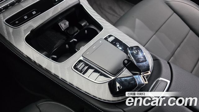 Mercedes-Benz E-Class E350 4MATIC AMG Line
