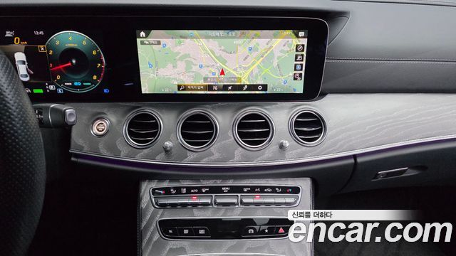 Mercedes-Benz E-Class E350 4MATIC AMG Line