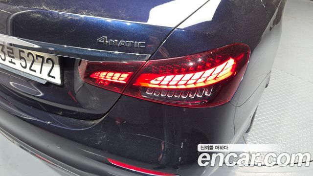 Mercedes-Benz E-Class E350 4MATIC AMG Line