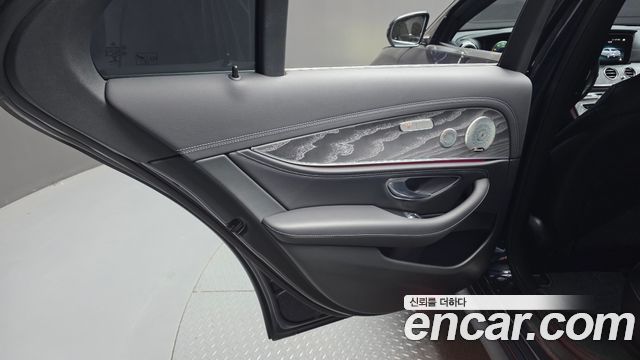 Mercedes-Benz E-Class E350 4MATIC AMG Line