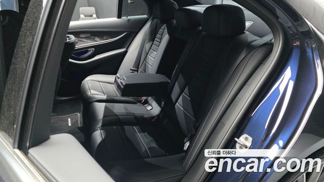 Mercedes-Benz E-Class E350 4MATIC AMG Line