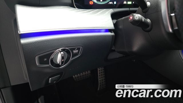 Mercedes-Benz E-Class E350 4MATIC AMG Line