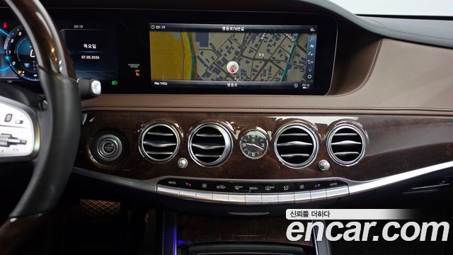 Mercedes-Benz S-Class S560L 4MATIC