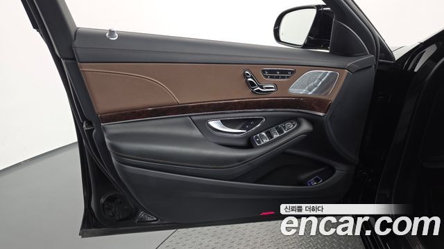 Mercedes-Benz S-Class S560L 4MATIC