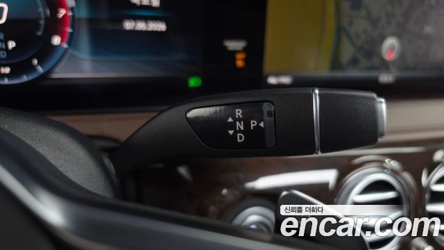 Mercedes-Benz S-Class S560L 4MATIC
