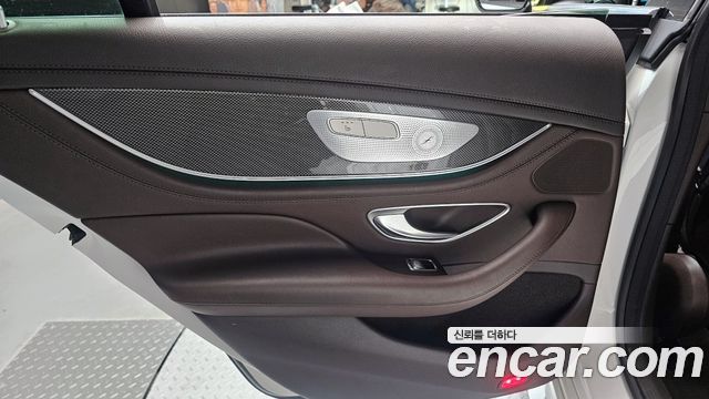 Mercedes-Benz CLS-Class CLS300d AMG Line