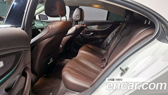 Mercedes-Benz CLS-Class CLS300d AMG Line