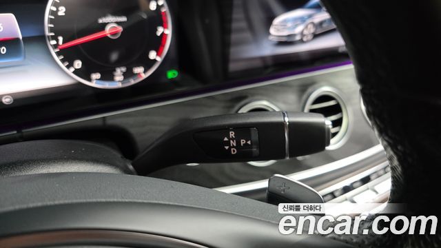 Mercedes-Benz E-Class E300 AV Intelligent Drive