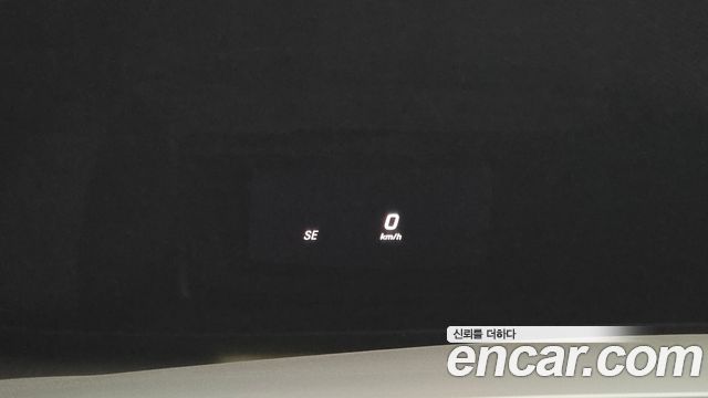 Mercedes-Benz E-Class E300 AV Intelligent Drive
