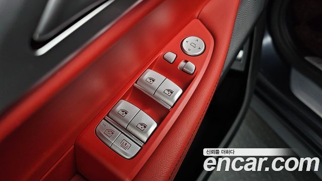 BMW 7-Series M760Li xDrive