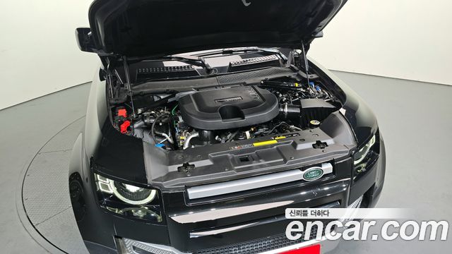 Land Rover Defender 110 D250 SE