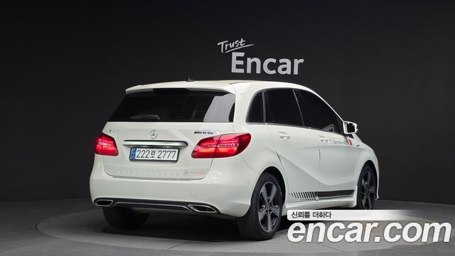 Mercedes-Benz B-Class B220
