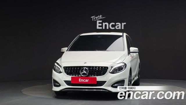 Mercedes-Benz B-Class B220