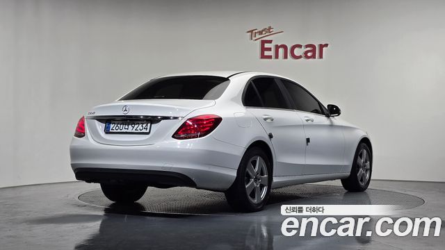 Mercedes-Benz C-Class C200