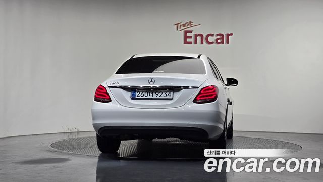 Mercedes-Benz C-Class C200