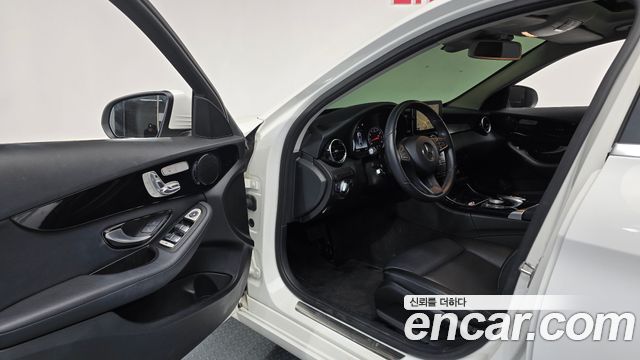 Mercedes-Benz C-Class C200