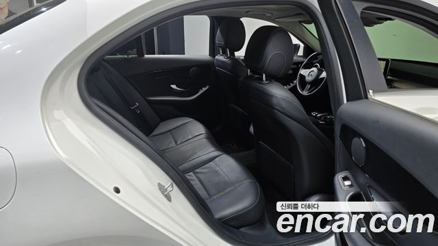 Mercedes-Benz C-Class C200