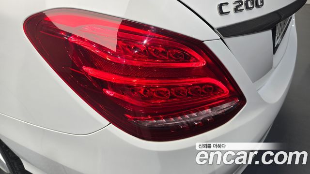 Mercedes-Benz C-Class C200