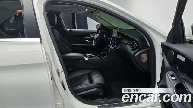 Mercedes-Benz C-Class C200