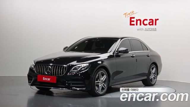Mercedes-Benz E-Class E300 4MATIC AMG Line
