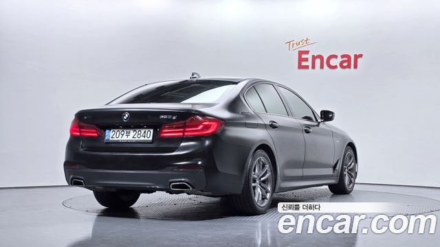BMW 5-Series 520d xDrive M Sport Package Plus