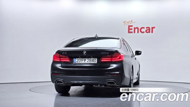 BMW 5-Series 520d xDrive M Sport Package Plus