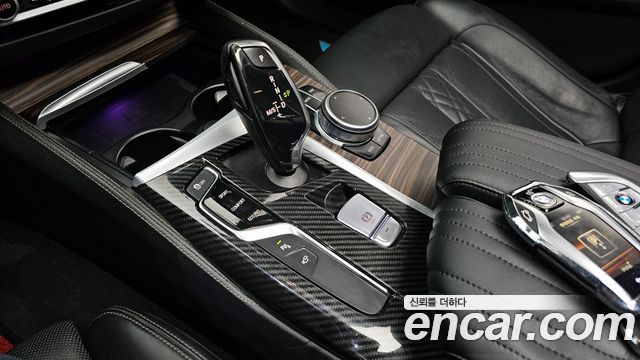 BMW 5-Series 520d xDrive M Sport Package Plus