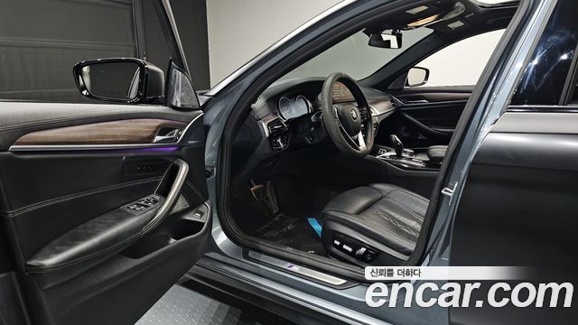 BMW 5-Series 520d xDrive M Sport Package Plus