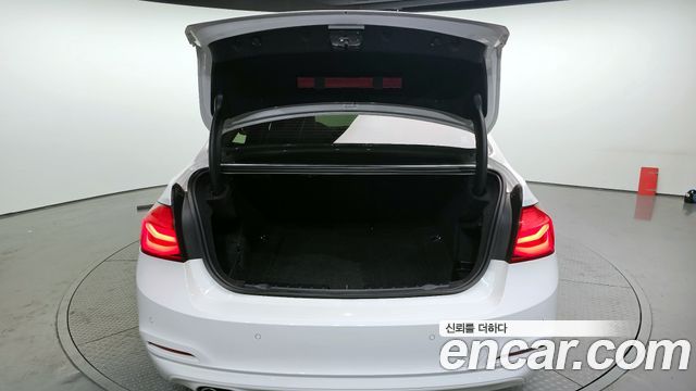 BMW 3-Series 320d