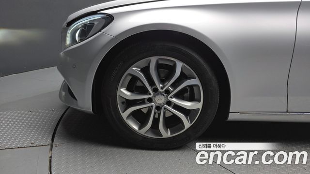 Mercedes-Benz C-Class C220 d Avantgarde