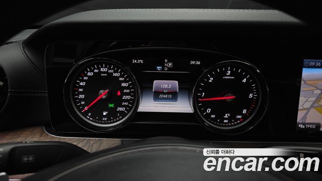 Mercedes-Benz E-Class E220d 4MATIC Exclusive