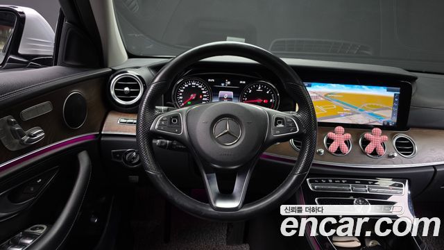Mercedes-Benz E-Class E220d 4MATIC Exclusive