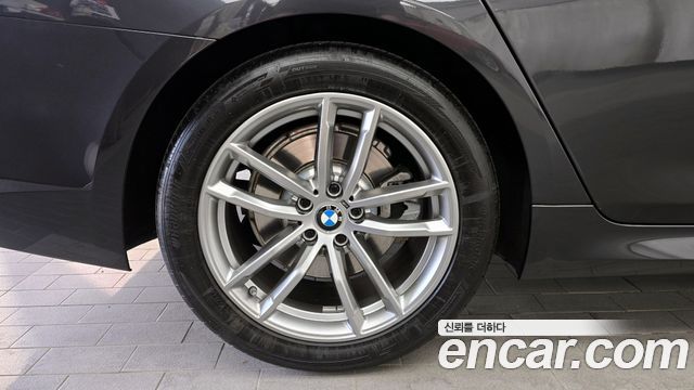BMW 5-Series 520i M Sport