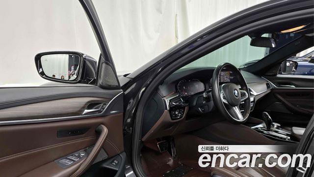 BMW 5-Series 520i M Sport