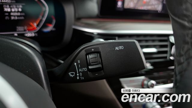 BMW 5-Series 520i M Sport