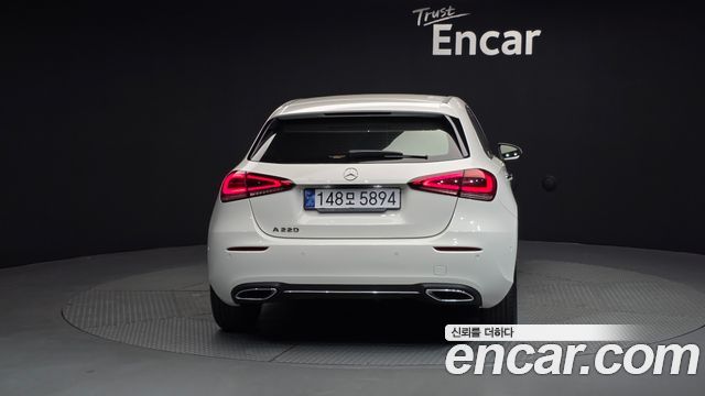 Mercedes-Benz A-Class A220 Hatchback