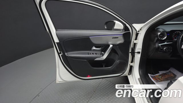 Mercedes-Benz A-Class A220 Hatchback