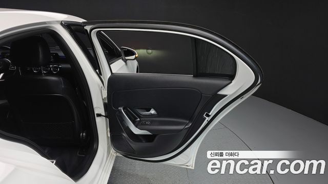 Mercedes-Benz A-Class A220 Hatchback