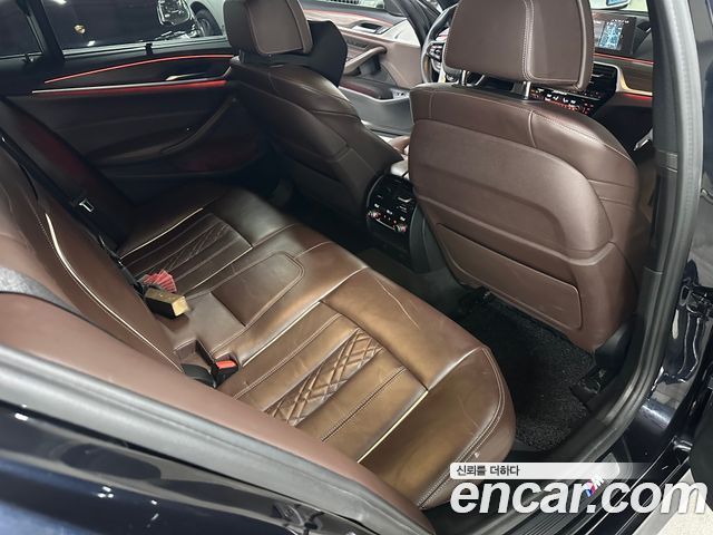BMW 5-Series 530i xDrive M Sport Package Plus