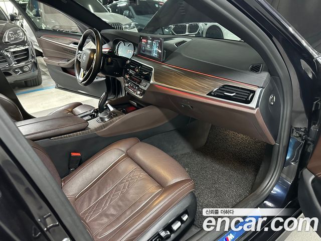 BMW 5-Series 530i xDrive M Sport Package Plus