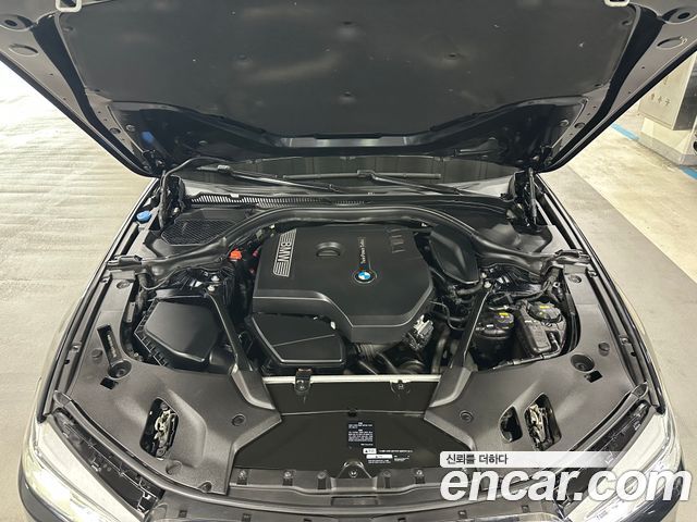 BMW 5-Series 530i xDrive M Sport Package Plus
