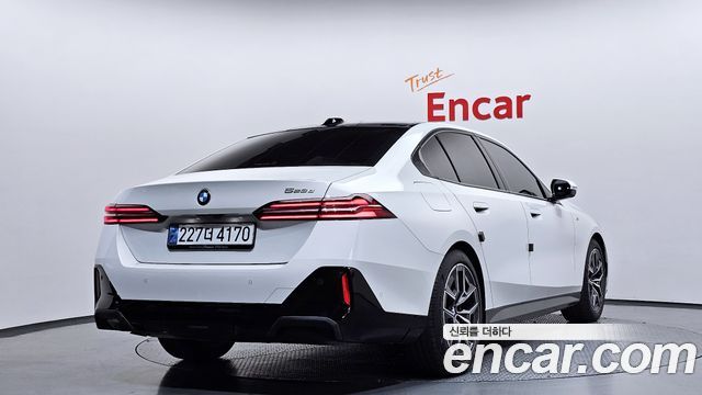 BMW 5-Series 523d M Sport