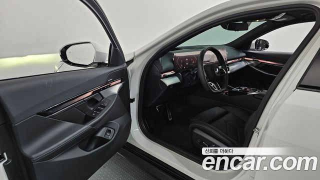 BMW 5-Series 523d M Sport