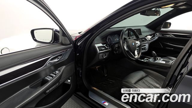 BMW 7-Series 740Li xDrive M Sport Package