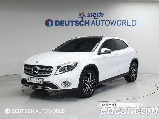 Mercedes-Benz GLA-Class GLA220 Premium