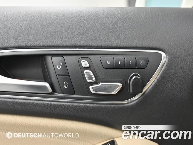 Mercedes-Benz GLA-Class GLA220 Premium