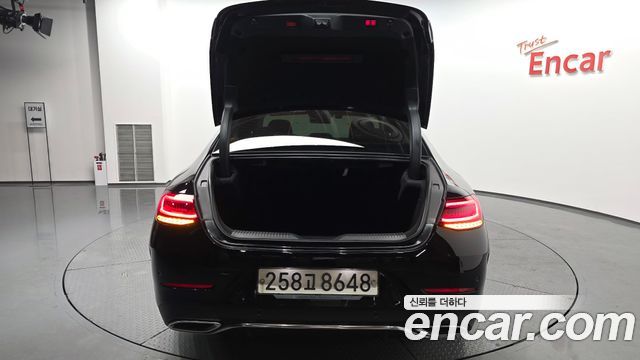 Mercedes-Benz CLS-Class CLS300d AMG Line