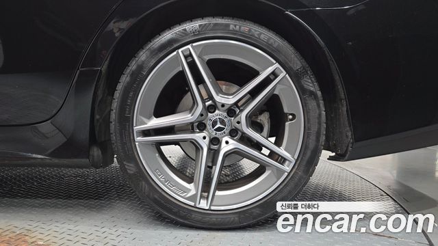 Mercedes-Benz CLS-Class CLS300d AMG Line