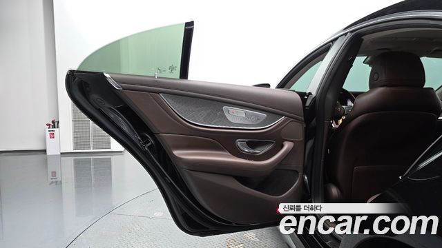 Mercedes-Benz CLS-Class CLS300d AMG Line