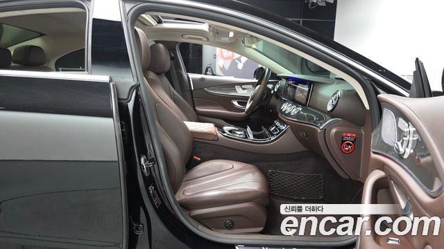 Mercedes-Benz CLS-Class CLS300d AMG Line